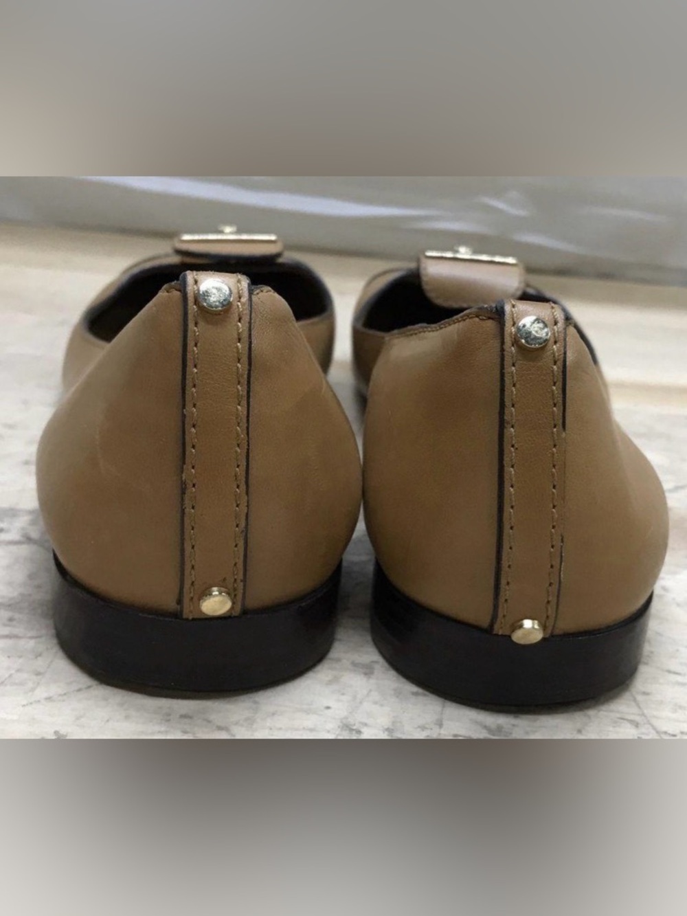 🛑 1 hour sale. Tory Burch Tan Leather Ballet Flats with Gold Buckle 9 - Picture 6 of 10